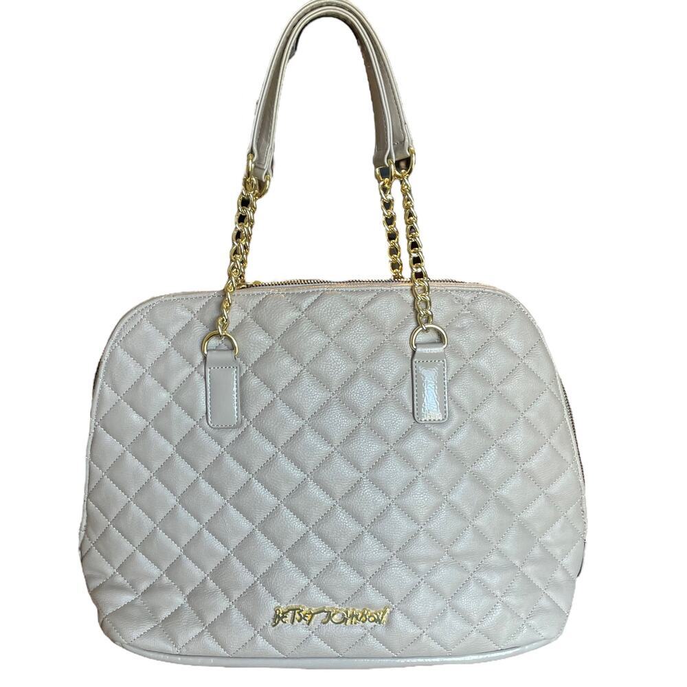 Betsey Johnson Large Cream Quilted Bow Purse - Picture 3 of 10